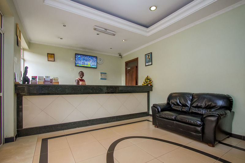 City Royal Resort Hotel Kyambogo  Exterior foto