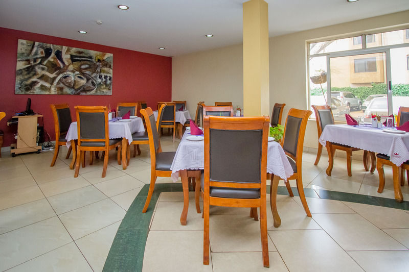 City Royal Resort Hotel Kyambogo  Exterior foto