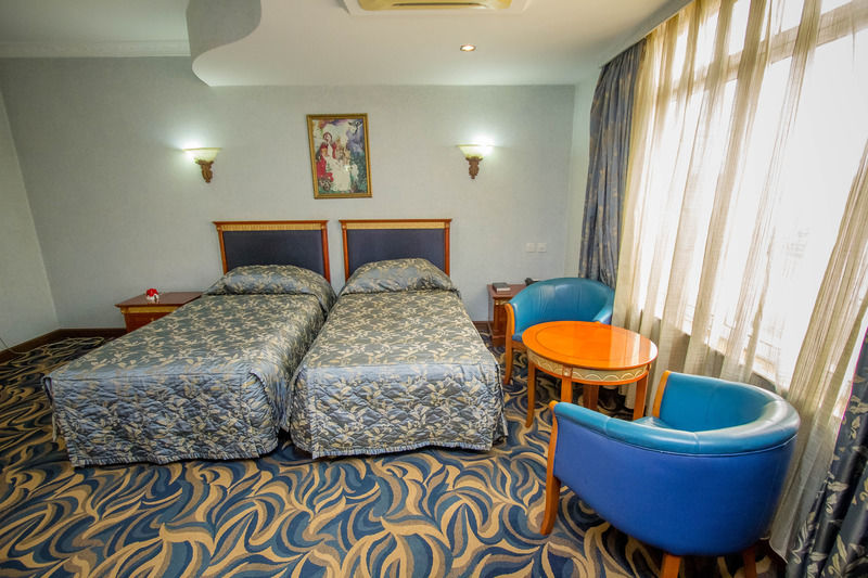 City Royal Resort Hotel Kyambogo  Exterior foto